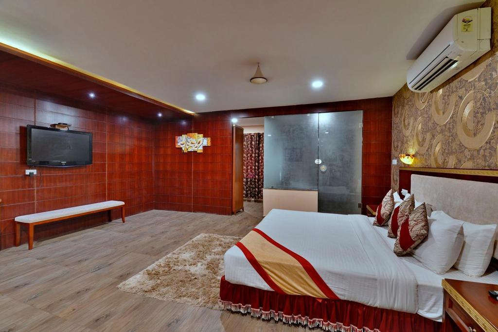 Hotel Silver Oak Bilaspur  Exterior photo