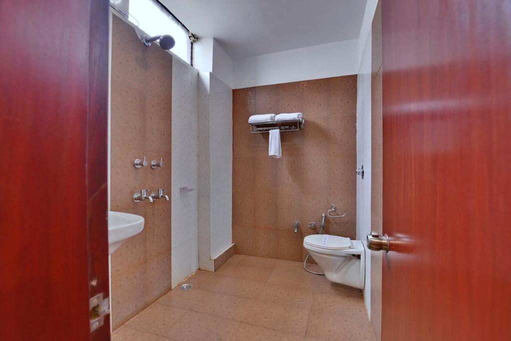 Hotel Silver Oak Bilaspur  Exterior photo