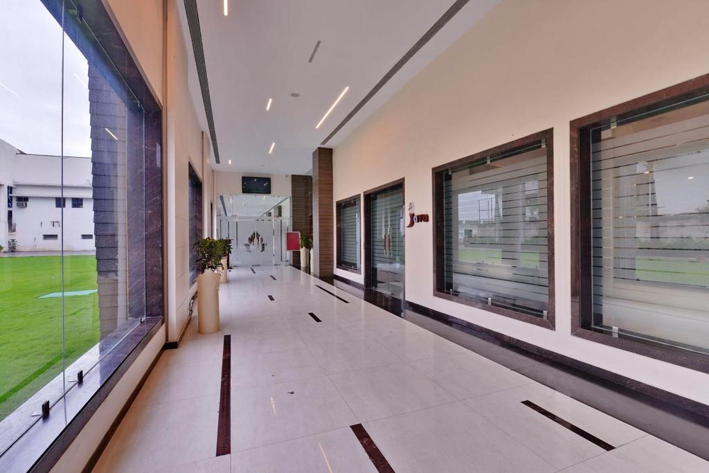 Hotel Silver Oak Bilaspur  Exterior photo